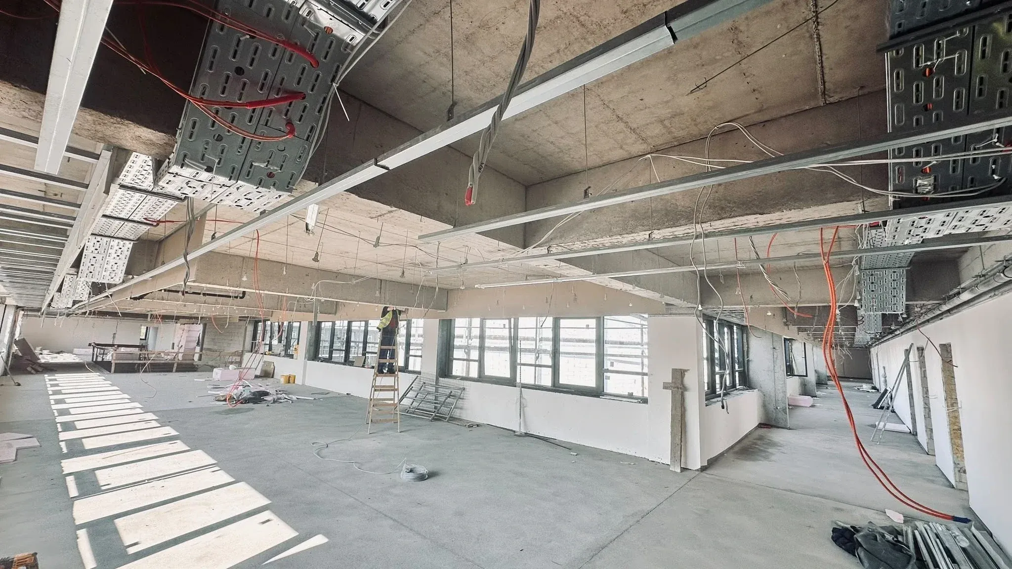 Fit-out poslovnog prostora – instalacije prije zatvaranja plafona